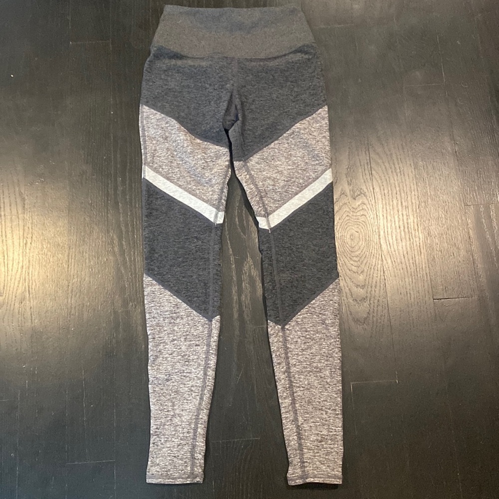NWOT ALO YOGA gray soft lux leggings size S